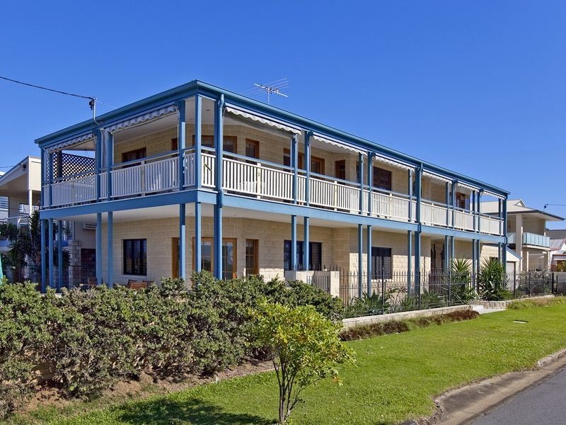 741 Esplanade, Lota QLD 4179