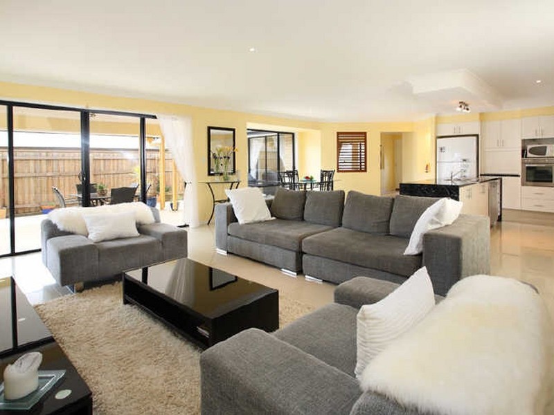 2 Maria Court, Wellington Point QLD 4160