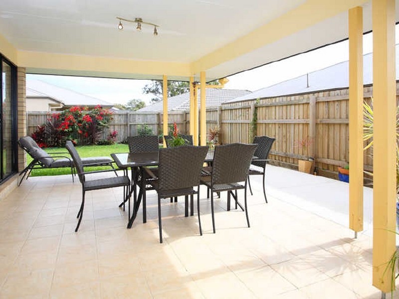 2 Maria Court, Wellington Point QLD 4160