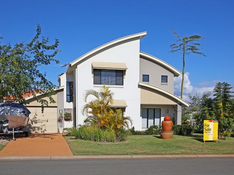 2 Haslingden Drive, Redland Bay QLD 4165