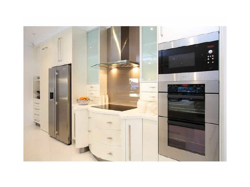 12 Sternlight Court, Raby Bay QLD 4163