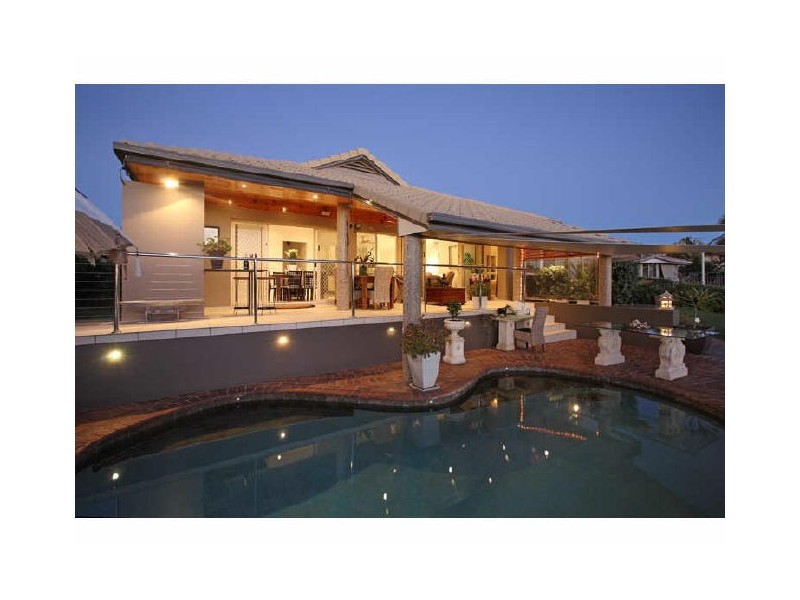 12 Sternlight Court, Raby Bay QLD 4163