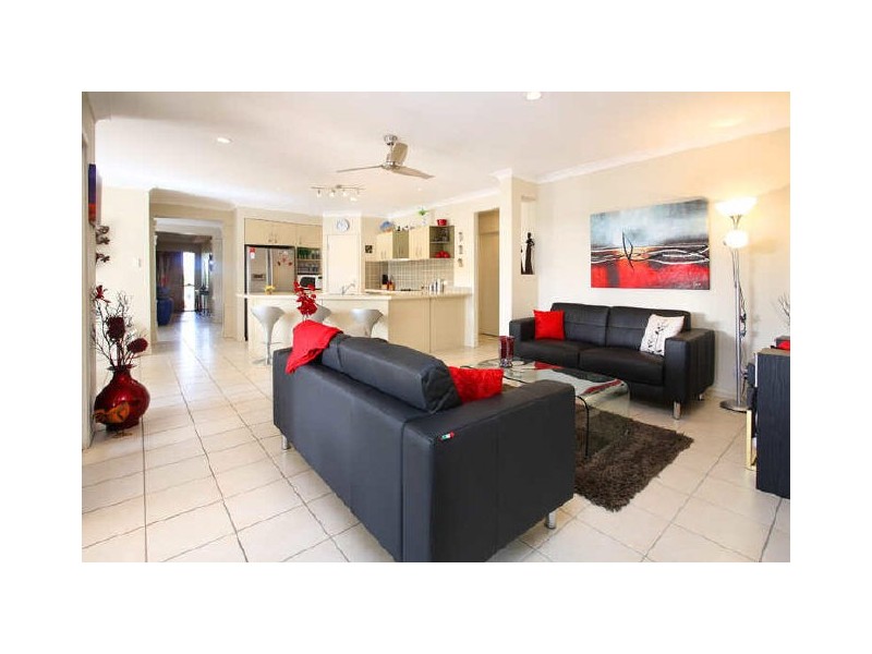 44 Trafalgar Vale Avenue, Wellington Point QLD 4160