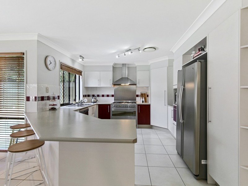 11 Sandune Place, Thornlands QLD 4164