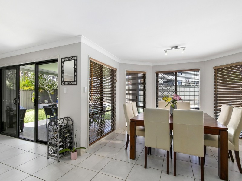 11 Sandune Place, Thornlands QLD 4164