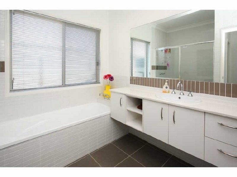 5 Lyndhurst Place, Thornlands QLD 4164