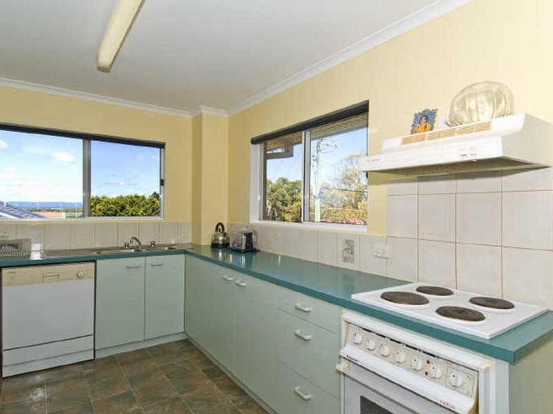 8/12 Queen Street, Cleveland QLD 4163