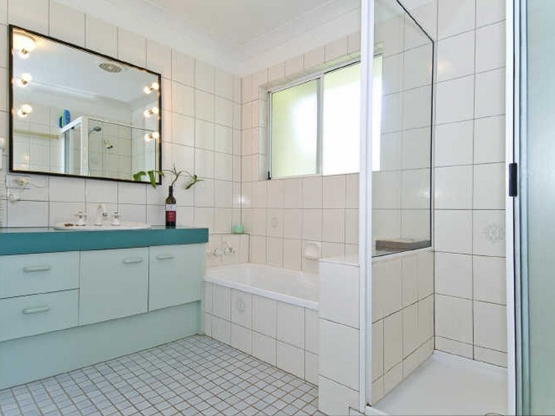 8/12 Queen Street, Cleveland QLD 4163