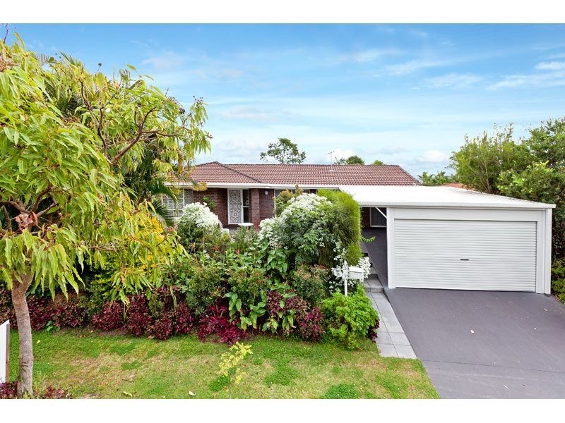 18 Riverton Drive, Wellington Point QLD 4160