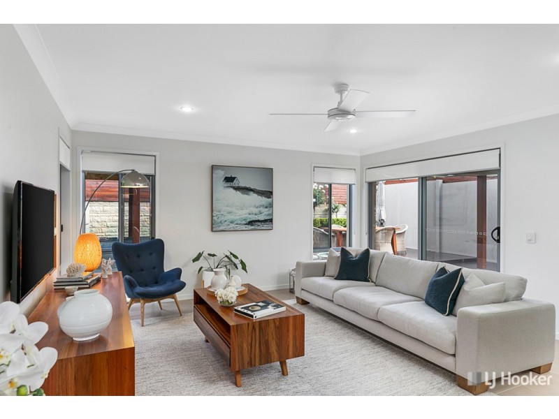 9 Rowe Crescent, Thornlands QLD 4164