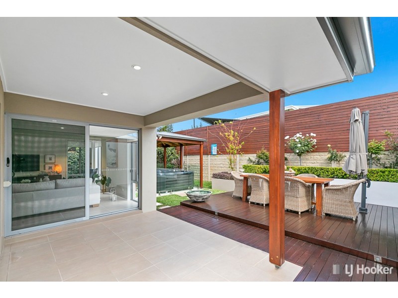 9 Rowe Crescent, Thornlands QLD 4164