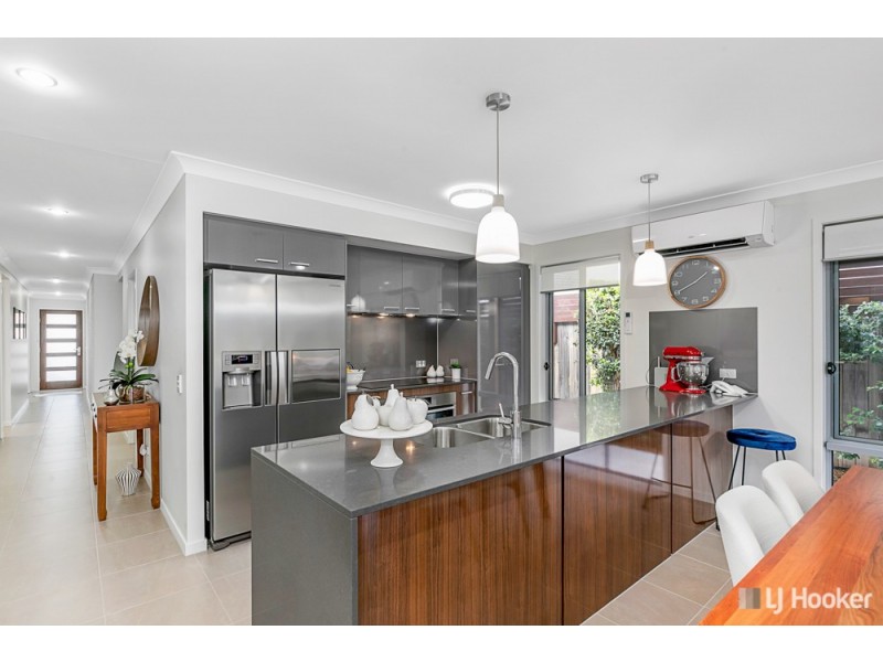 9 Rowe Crescent, Thornlands QLD 4164