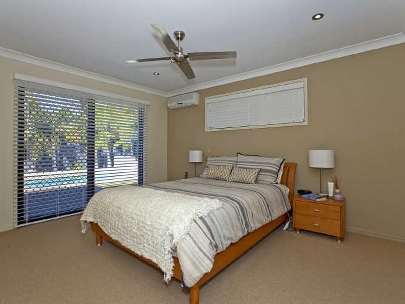 11 Saranah Place, Wellington Point QLD 4160