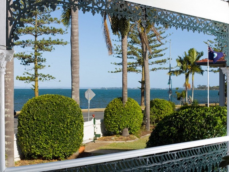 25 Waterloo Esplanade, Wynnum QLD 4178