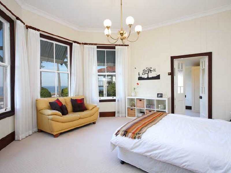25 Waterloo Esplanade, Wynnum QLD 4178