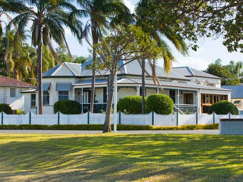 25 Waterloo Esplanade, Wynnum QLD 4178