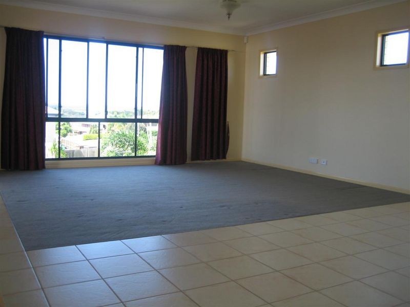 54 Spinnaker Circuit, Redland Bay QLD 4165