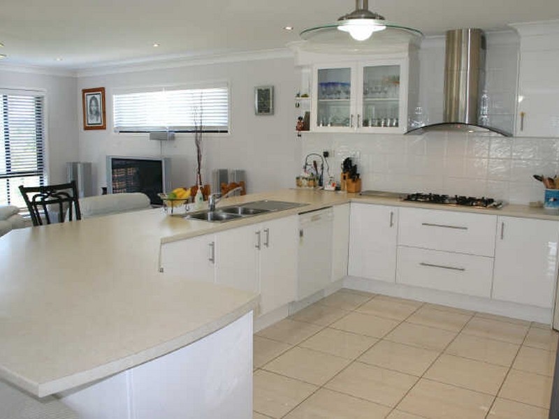 49 Schmidt Street, Victoria Point QLD 4165