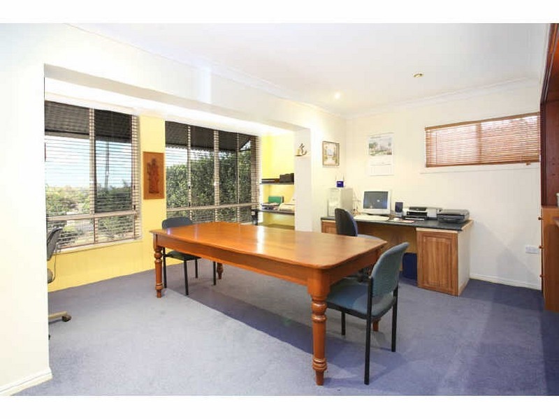 10 Tarina Street, Cleveland QLD 4163