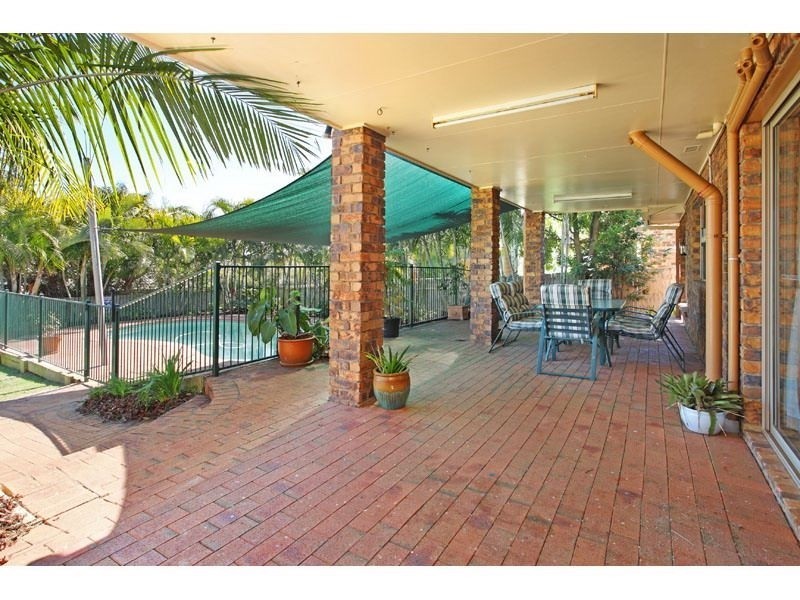 32 Spurs Drive, Wellington Point QLD 4160