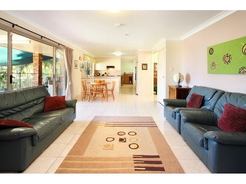 32 Spurs Drive, Wellington Point QLD 4160