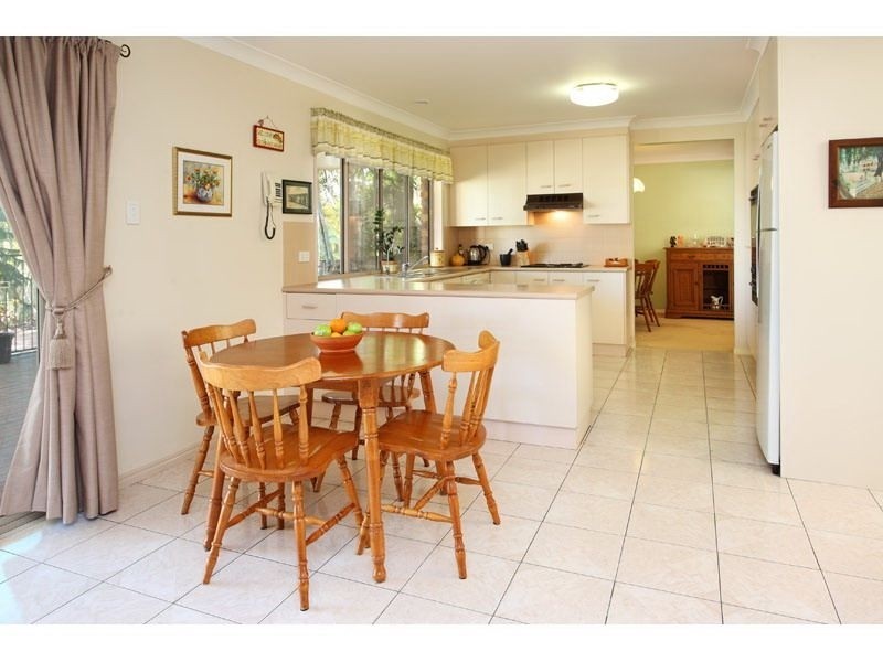 32 Spurs Drive, Wellington Point QLD 4160