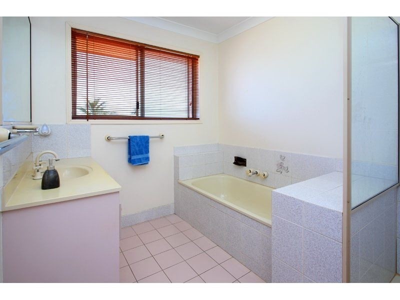 32 Spurs Drive, Wellington Point QLD 4160