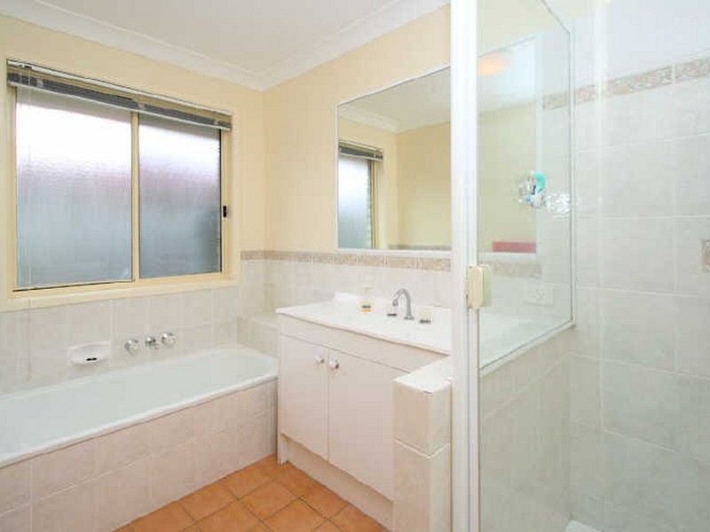 2 Lemongrove Road, Birkdale QLD 4159