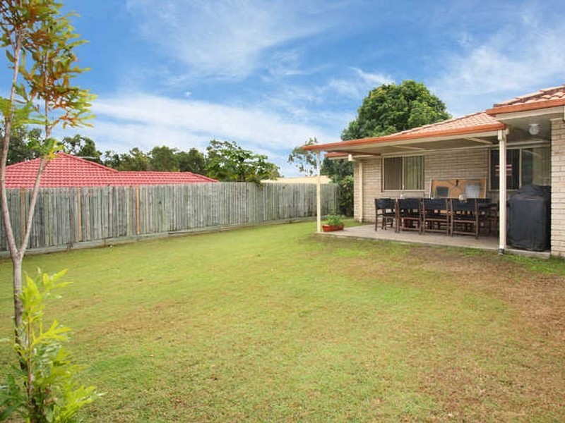 2 Lemongrove Road, Birkdale QLD 4159