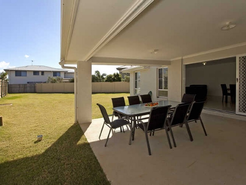 9 Sandune Place, Thornlands QLD 4164
