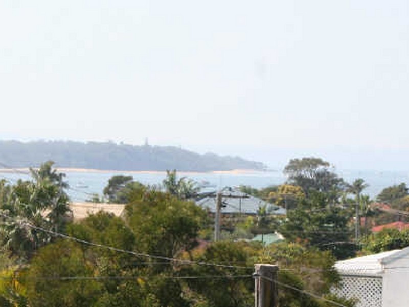 2 Yarran Street, Victoria Point QLD 4165