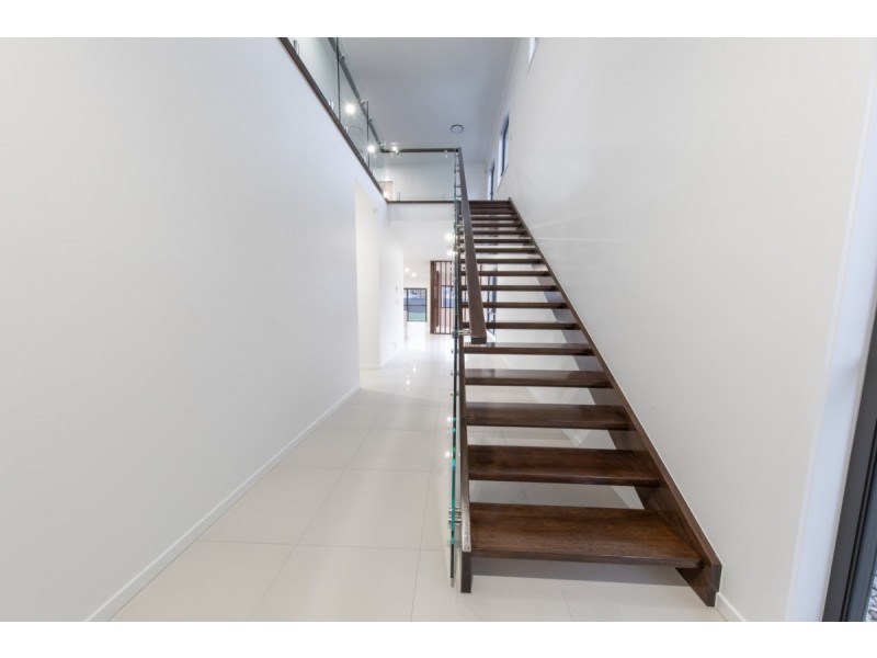 84 Cane Street, Redland Bay QLD 4165