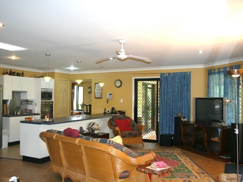 1 Albatross Street, Victoria Point QLD 4165
