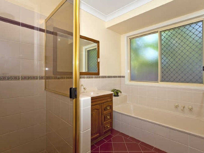 9 Blackthorne Street, Ormiston QLD 4160