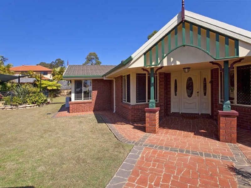 9 Blackthorne Street, Ormiston QLD 4160