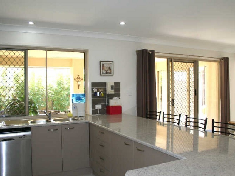 9 Moreton Road, Thornlands QLD 4164