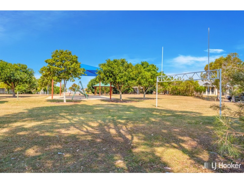 12 Lanyard Place, Redland Bay QLD 4165