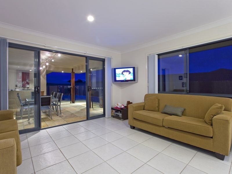 8 Apple Gum Crescent, Thornlands QLD 4164