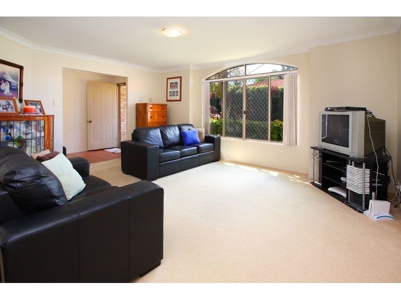 8 Allerton Place, Birkdale QLD 4159