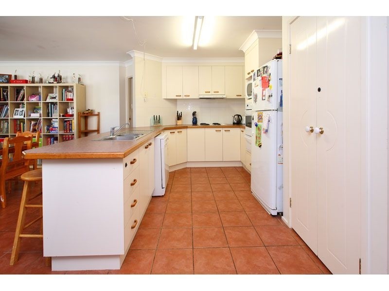 8 Allerton Place, Birkdale QLD 4159