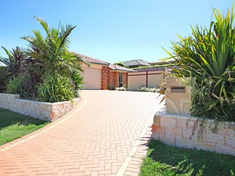 7 Ghost Gum Close, Thornlands QLD 4164
