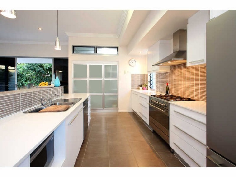 14 Yorston Place, Ormiston QLD 4160