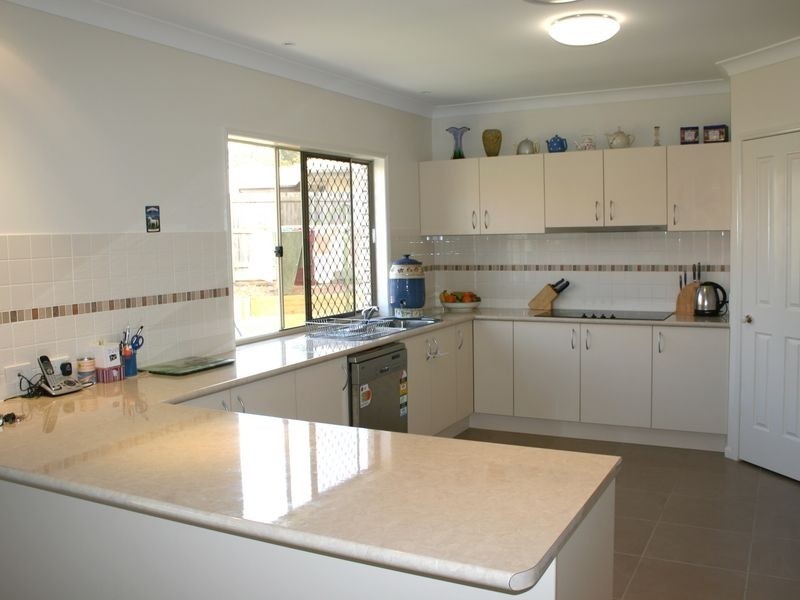 3 Cobby Court, Redland Bay QLD 4165