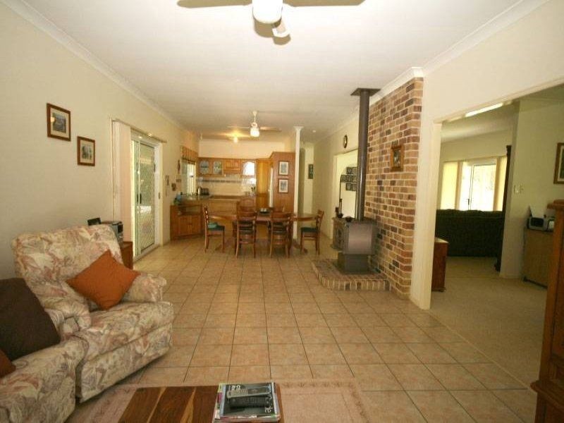 182 Stern Road, Carbrook QLD 4130