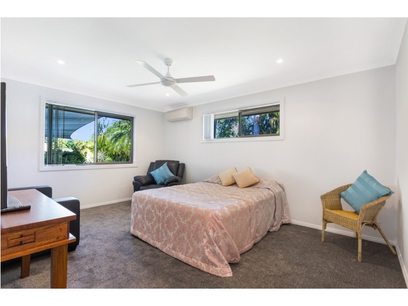 43-45 Dart Street, Redland Bay QLD 4165