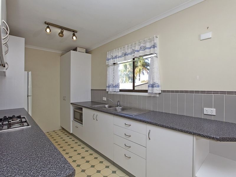 37 Rosella Street, Wellington Point QLD 4160