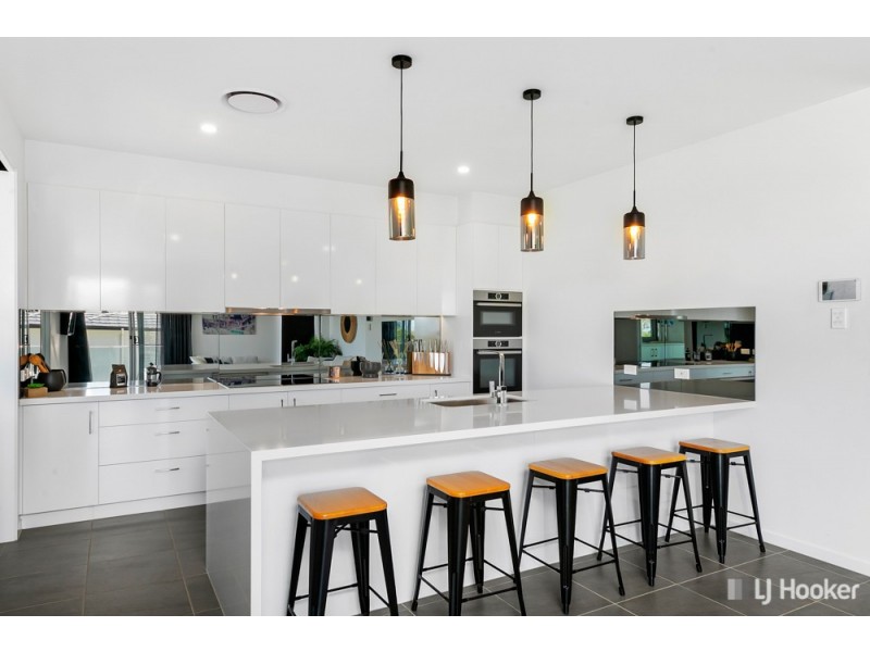 73 Waterville Drive, Thornlands QLD 4164