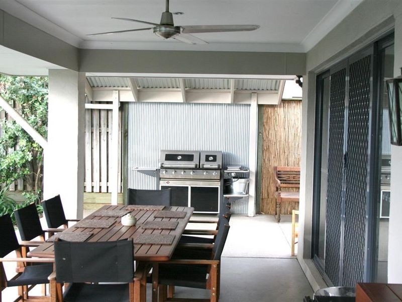 8 Thornlands Road, Thornlands QLD 4164