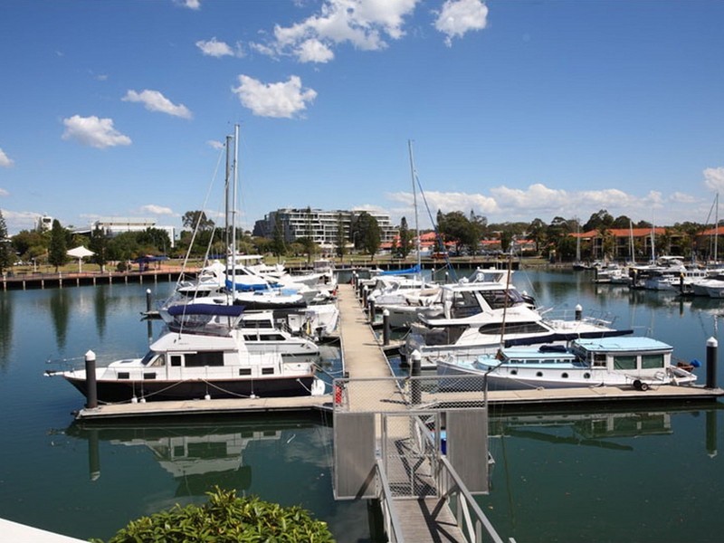 18/20 Masthead Drive, Raby Bay QLD 4163