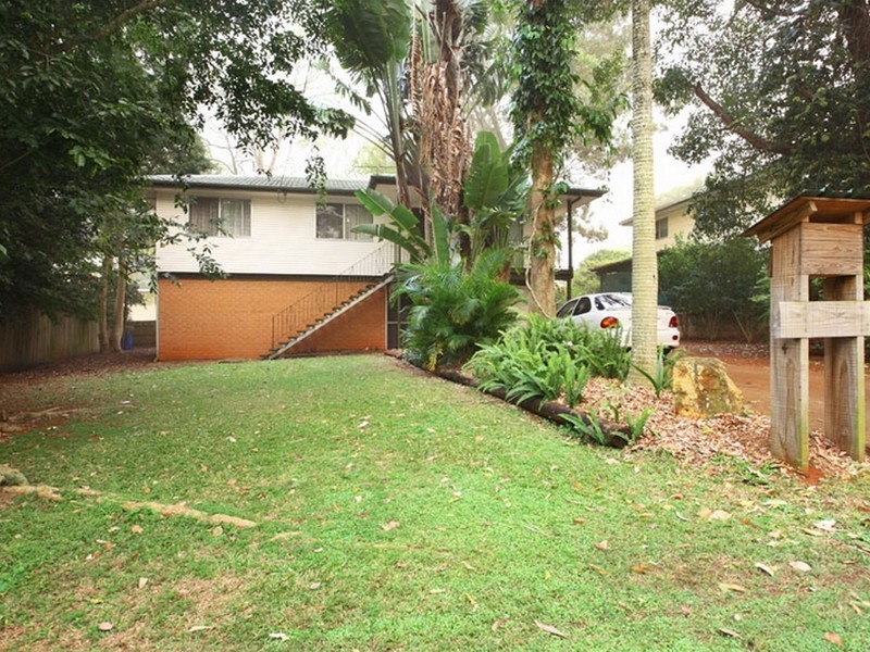 2 Glen Street, Ormiston QLD 4160